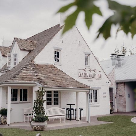 Camden Valley Inn Exterior foto
